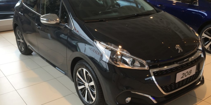 IN ARRIVO – PEUGEOT 208 / 5P / BERLINA ALLURE BLUEHDI 75CV